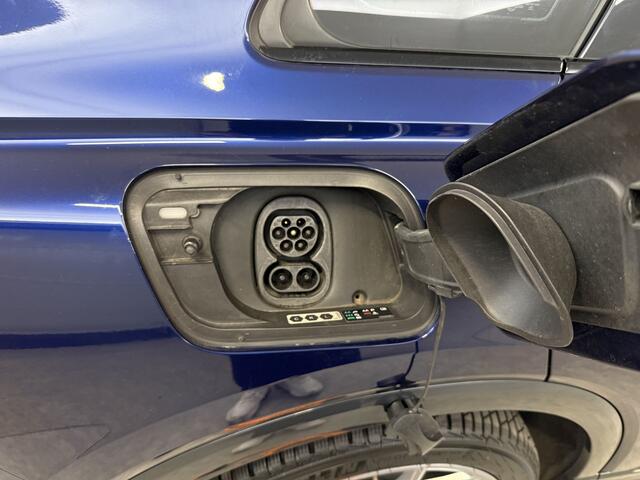 Audi Q4 e-tron 50 Quattro Launch edition 77 kWh | Snelladen | Virtual | Camera | Sfeer | Carplay | Cruise | Clima | NAP