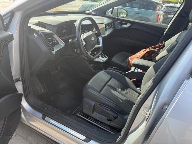 Audi Q4 e-tron 40 Advanced edition 77 kWh | Stoelverwarming | Adaptive Cruise Control | Camera | Parkeersensoren | Keyless | Navigatie | Apple Carplay | Climate Control | Leer | Warmtepomp
