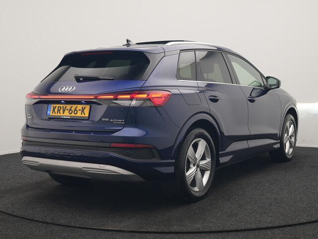 Audi Q4 e-tron 55 Quattro Advanced edition 82 kWh 340pk | Panodak | Adaptive Cruise | Head Up | Sonos Audio | Camera | Matrix LED | Stoelen & Stuur Verwarmd | Blis | Apple Carplay | Navigatie | DAB |