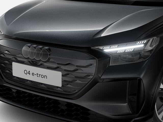 Audi Q4 e-tron S edition performance 82 kWh 286 PK · Tech plus · Trekhaak elek. wegklapbaar · MMI Bijrijdersdisplay