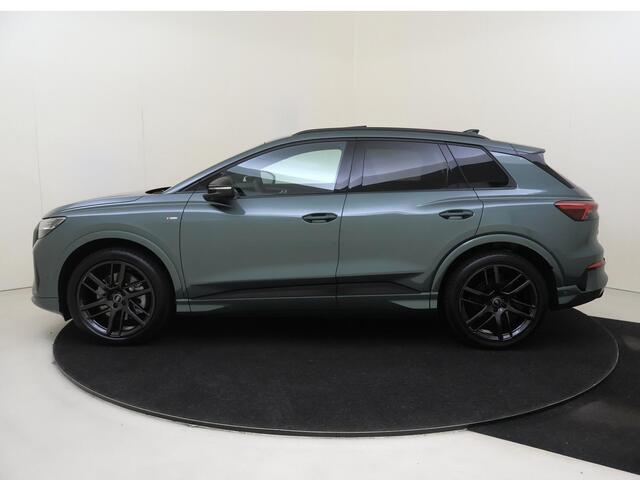 Audi Q4 e-tron S edition quattro performance 82 kWh | Panoramadak | Elek. verstelbare voorstoelen | Sonos Speakersysteem | 21 inch LM velgen | Head-up Display