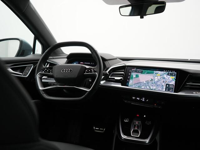 Audi Q4 e-tron 40 S Line 82 kWh 204pk Dealer O.H | Trekhaak Af Fabriek | Adaptive Cruise | Keyless | Lederen Sportstoelen Verwarmd | BLIS | Apple Carplay | Lane Assist | Virtual | Navigatie | DAB | 20"L.M |