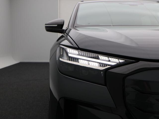 Audi Q4 e-tron S edition | quattro performance | 82 kWh | 21 inch velgen | Privacyglas | MMI bijrijdersscherm | Elektr. stoelen met geheugen | Head up display |