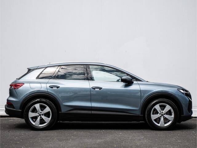Audi Q4 e-tron 40 Launch edition 77 kWh SOH 93% Trekhaak/ Stoelverwarming/ Navigatie Apps/ Carplay/ Pdc