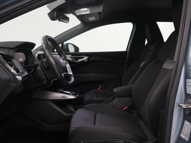Audi Q4 e-tron 40 Advanced edition 77 kWh | SOH 93,3% | Adaptive cruise | Stoelverwarming | Navigatie | Carplay | Climate control | Camera | Park assist | Trekhaak | 19" velgen