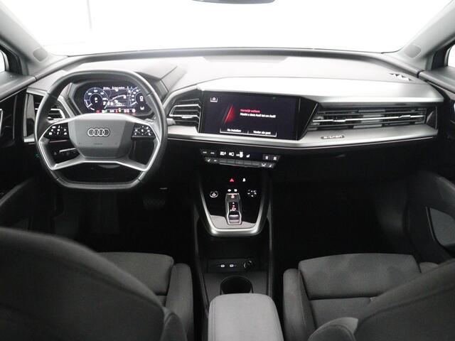 Audi Q4 e-tron 40 Advanced edition 77 kWh | SOH 93,3% | Adaptive cruise | Stoelverwarming | Navigatie | Carplay | Climate control | Camera | Park assist | Trekhaak | 19" velgen
