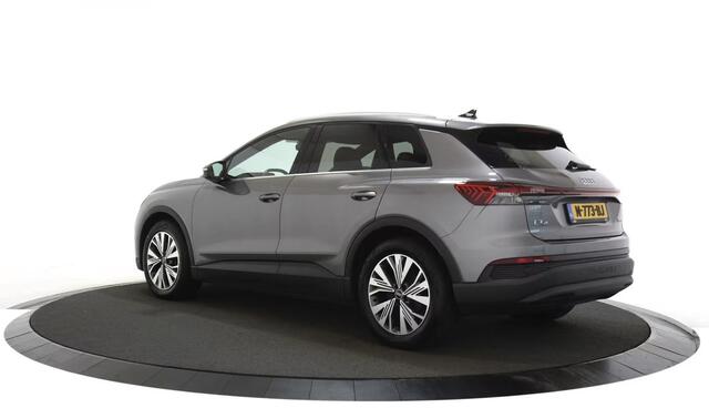 Audi Q4 e-tron 35 Launch edition 55 kWh Achteruitrijcamera / Cruise control adaptief / Carplay