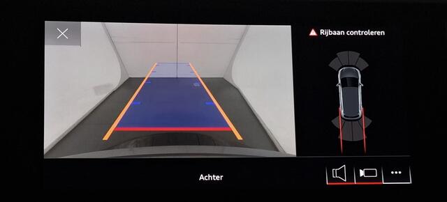 Audi Q4 e-tron 35 Launch edition 55 kWh Achteruitrijcamera / Cruise control adaptief / Carplay