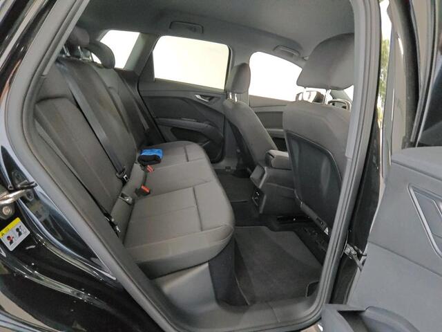 Audi Q4 e-tron 40 Launch edition 77 kWh / 20"LMV / APP.Connect / Sportonderstel