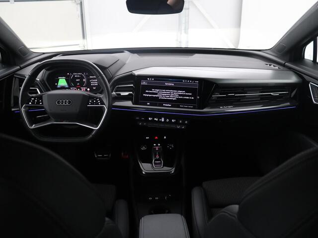 Audi Q4 e-tron 40 77KWH 150 KW S-Line | SOH 96,3% | Half leder | Adaptive cruise | Stoelverwarming | Drive select | Navigatie | Carplay | Sfeerverlichting | Camera | Park assist | Elektrische achterklep