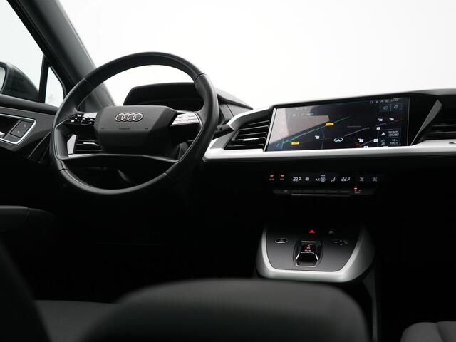 Audi Q4 e-tron 45 Quattro Edition 77 kWh 265pk Dealer O.H. | Panoramadak | Sonos Audio | Navigatie Ful Map | Virtual Cockpit | DAB | 19"L.M |