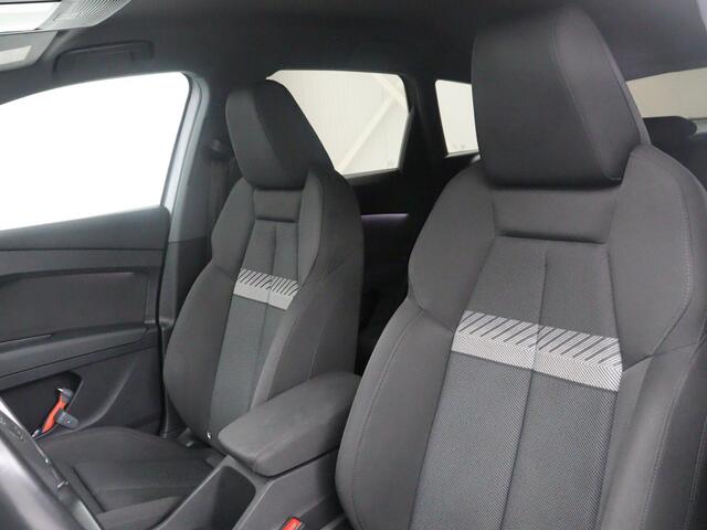 Audi Q4 e-tron 40 Advanced edition 77 kWh | SOH 90,8% | Adaptive cruise | Stoelverwarming | Camera | Park assist | Climate control | Virtueel dashboard | Navigatie | Carplay | Elektrische achterklep