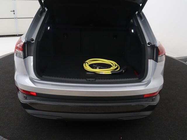 Audi Q4 e-tron 40 Advanced edition 77 kWh | SOH 90,8% | Adaptive cruise | Stoelverwarming | Camera | Park assist | Climate control | Virtueel dashboard | Navigatie | Carplay | Elektrische achterklep