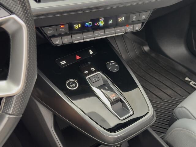 Audi Q4 e-tron 50 QUATTRO 3X S-LINE COMPETITION-EDITION 77 KWH/300PK SOH 92.47% LEDER PANODAK NAVI CAMERA DIGI-DASH APPLE-CARPLAY LED 20INCHE