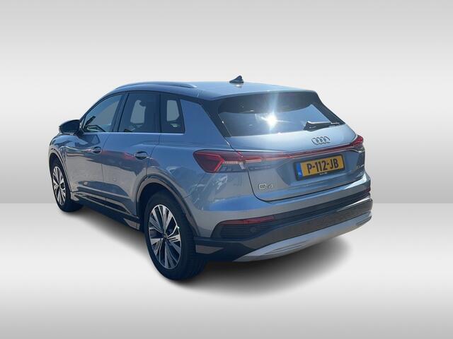 Audi Q4 e-tron 40 Advanced edition 77 kWh / Trekhaak / Camera / Head-up / CarPlay / Matrix LED / 19'' / Warmtepomp / Dodehoek / DAB / ACC