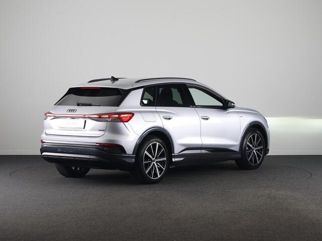Audi Q4 e-tron 45 S edition Competition e-tron 82 kWh 286 pk | Assistentiepakket plus | Comfortpakket | Ambient lichtpakket | Optiekpakket zwart plus | 20 inch Lichtmetalen velgen
