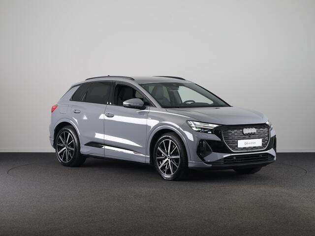 Audi Q4 e-tron 45 S edition Competition e-tron 82 kWh 286 pk | Navigatie | Stoelverwarming | Assistentiepakket plus | Comfortpakket | Ambient lichtpakket | Optiekpakket zwart plus | 20 inch Lichtmetalen velgen