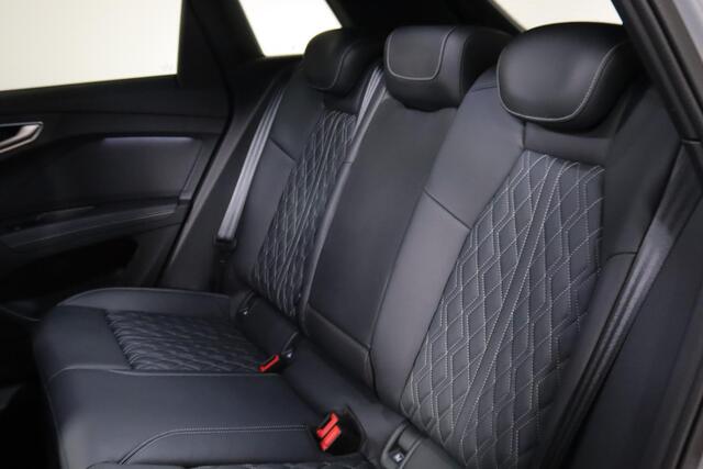 Audi Q4 e-tron 50 quattro Launch edition S Competition 77 kWh Sonos, Panoramadak, Head Up, Nappa Lederen bekleding, Apple Carplay