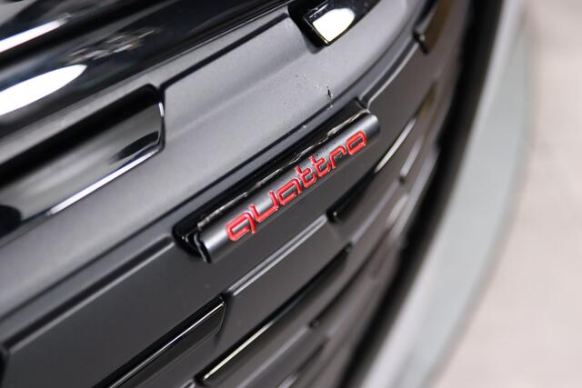 Audi Q4 e-tron 50 quattro Launch edition S Competition 77 kWh Sonos, Panoramadak, Head Up, Nappa Lederen bekleding, Apple Carplay