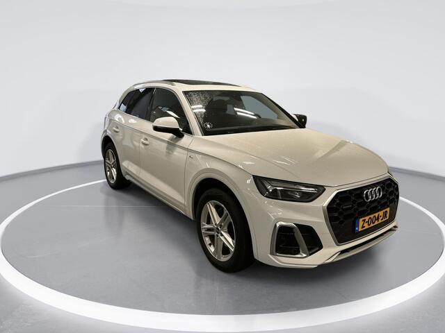 Audi Q5 50 TFSIe 300pk S-tronic S edition · Panoramadak · P-Sensoren · Elek. Trekhaak · Smartphone Interface · 19'' Inch ·