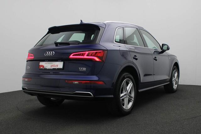 Audi Q5 2.0 TFSI 252PK S-tronic quattro Sport S Line Edition | Navi | Parkeersensoren voor/achter | Sportonderstel | Apple Carplay / Android Auto