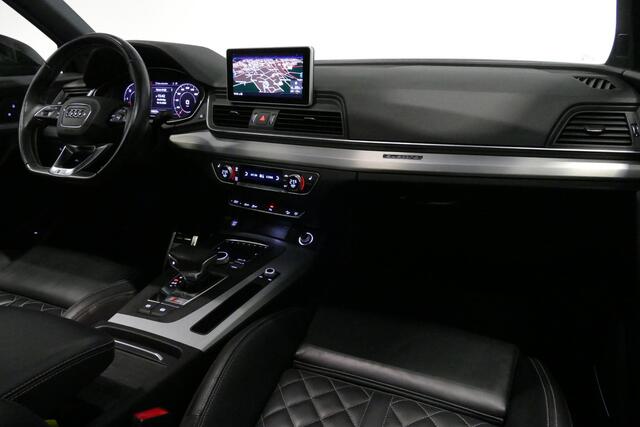 Audi Q5 3.0 TDI SQ5 quattro Pro Line Plus / Maxton Bodykit / Panoramadak / Elektr. verstelbare voorstoelen / Bang & Olufsen Sound System / Apple Carplay - Andriod Auto / Luchtvering / Voor- & achterbank verwarming / Matrix LED / Dodehoek sensor / Achteruitrijcame