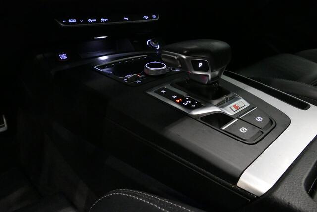 Audi Q5 3.0 TDI SQ5 quattro Pro Line Plus / Maxton Bodykit / Panoramadak / Elektr. verstelbare voorstoelen / Bang & Olufsen Sound System / Apple Carplay - Andriod Auto / Luchtvering / Voor- & achterbank verwarming / Matrix LED / Dodehoek sensor / Achteruitrijcame