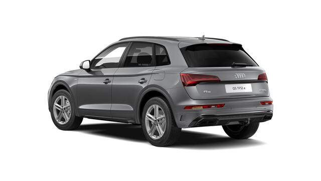 Audi Q5 50 TFSI e S edition Trekhaak - Panoramadak - Comfort Sportstoelen - Elektrisch verstelbare/verwarmde bestuurdersstoel - Assistentiepakket City/Tour - Automatische Achterklep - Achteruitrijcamera -