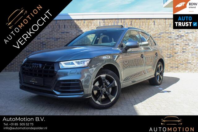 Audi Q5 55 TFSI e quattro Competition | BTW | Pano | RS-zetels | Dodehoek detectie | Stoelverwarming onder andere voorzien van Panorama dak, RS stoelen, Dodehoek detectie, Sfeerverlichting, Elektrische stoelen, Afgevlakt S-line stuur, Achteruitrijcamera, Parkeerh