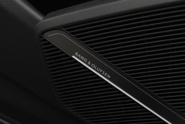 Audi Q5 Sportback 55 TFSI e 265 pk S-tronic S edition Competition / S-Line | Panoramadak | Trekhaak | Matrix LED | Bang & Olufsen Sound | Rondomzicht camera | Leder/alcantara
