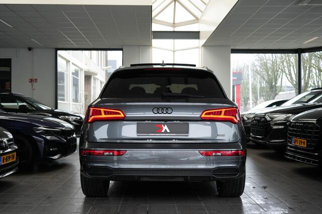 Audi Q5 50 TFSI e S Edition | LUCHTVERING | PANO | TREKHAAK | VIRTUAL | S-LINE