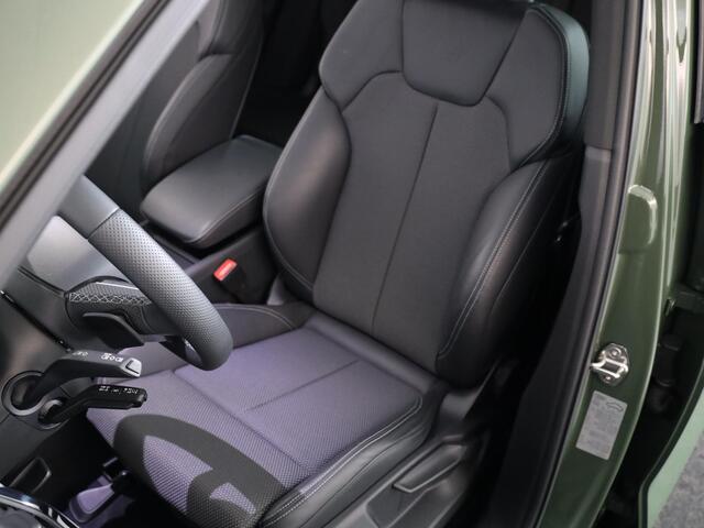 Audi Q5 55 TFSI e S edition 367 pk S-tronic | Navigatie | Panoramadak | Elektr. trekhaak | Parkeersensoren | Achteruitrijcamera | Stoelverwarming | S-Line |