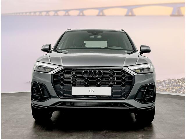 Audi Q5 S edition Competition 50 TFSI e 220 kW / 299 pk SU