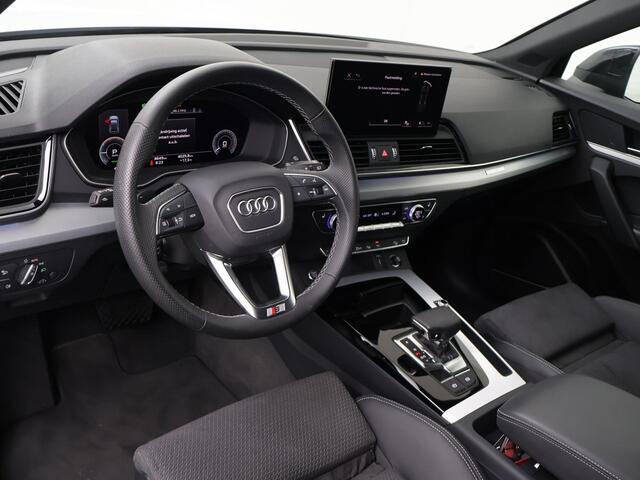 Audi Q5 55 TFSI e S Line | 367 PK | Trekhaak | Panoramadak | LED Matrix verlichting |