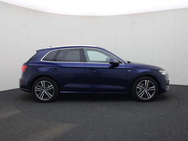 Audi Q5 55 TFSIe 270kW/367PK quattro S Line · Leder · Luchtvering · Drive select