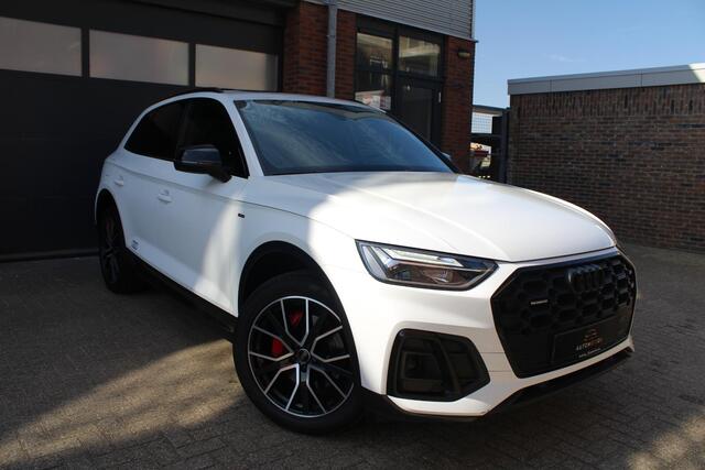 Audi Q5 55 TFSI e S edition | Pano | Camera | Black pakket