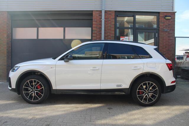Audi Q5 55 TFSI e S edition | Pano | Camera | Black pakket