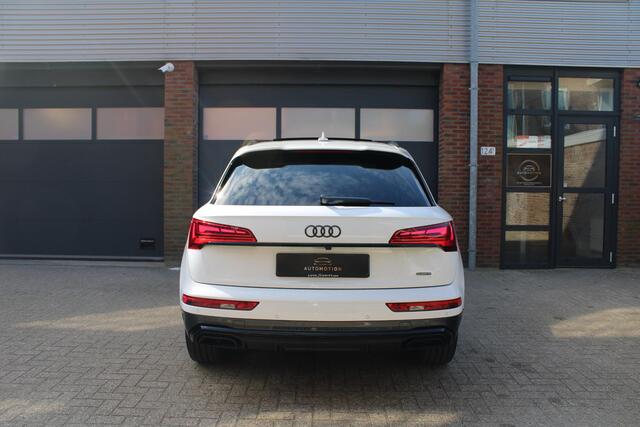 Audi Q5 55 TFSI e S edition | Pano | Camera | Black pakket