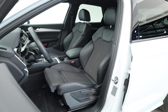 Audi Q5 50 TFSI e quattro S edition | Navi | Elek. Trekhaak | Stoelverw. | 20'' | LED |