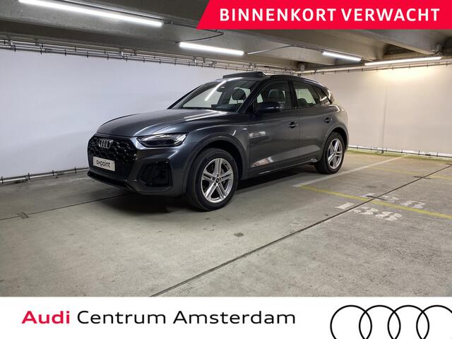 Audi Q5 50 TFSI e S edition 299 pk S-tronic | Navigatie | Panoramadak | Parkeersensoren (Park assist) | Rondomzicht camera | Lederen bekleding | Stoelverwarming | S-Line |
