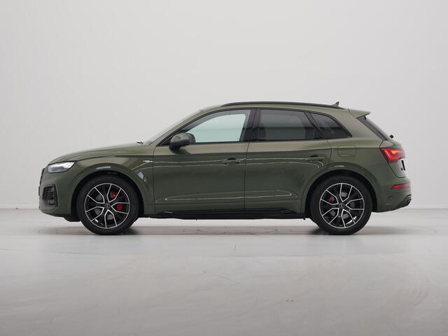 Audi Q5 50 TFSI e 299 pk S-Tronic S line edition Competition Luchtvering, 20 inch, Matrix led, Camera