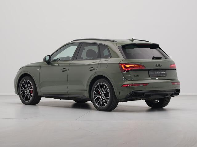 Audi Q5 50 TFSI e 299 pk S-Tronic S line edition Competition Luchtvering, 20 inch, Matrix led, Camera