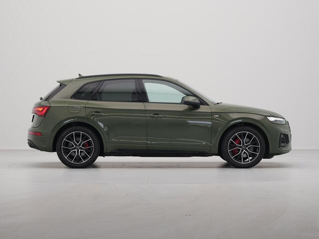 Audi Q5 50 TFSI e 299 pk S-Tronic S line edition Competition Luchtvering, 20 inch, Matrix led, Camera
