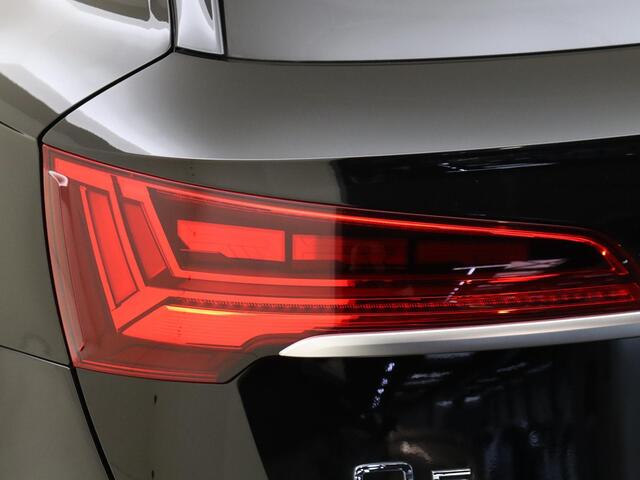 Audi Q5 55 TFSI e S edition | Panoramadak | Luchtvering | Luxe lederen bekleding | 360 camera | Stoel- en stuurverwarming | Dodehoek detectie | Parkeerassistent |