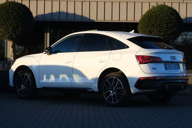 Audi Q5 Sportback 50 TFSIe S Edition Competition Panodak Black Optiek ACC Sfeerverlichting
