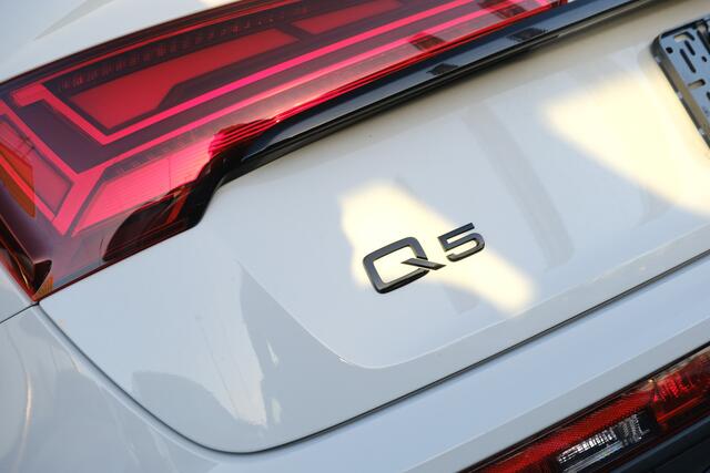 Audi Q5 Sportback 50 TFSIe S Edition Competition Panodak Black Optiek ACC Sfeerverlichting