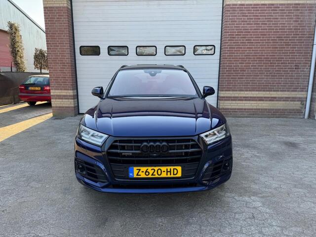 Audi Q5 55 TFSI e S-line Pano 22'' BenO Leder Massage