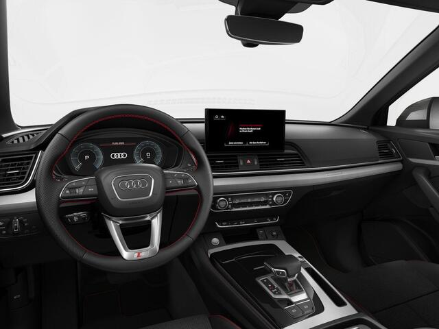 Audi Q5 50 TFSI e S edition Competition 299 PK · Lederen/Alcantara bedkleding · Audi Sport rode stiksels · Luchtvering · Assistentiepakket Tour