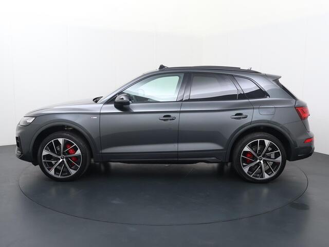 Audi Q5 55 TFSI e S edition Competition | 367 pk | Panoramadak | Matrix LED koplampen | B&O Premium 3d audio | Head-up display | S-line |