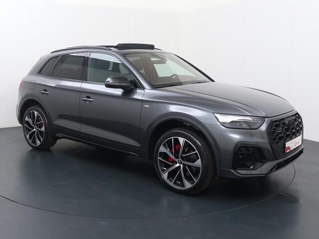 Audi Q5 55 TFSI e S edition Competition | 367 pk | Panoramadak | Matrix LED koplampen | B&O Premium 3d audio | Head-up display | S-line |